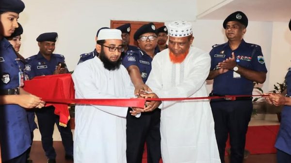 শুক্রবার নাটোর জেলা পুলিশ পাঠাগারের উদ্বোধন করা হয়। ছবি মাগুরার কাগজ